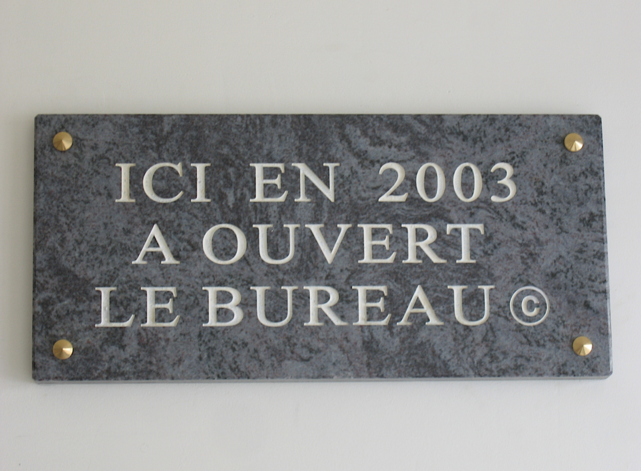 253672-aubague_bureau_appels_plaque.png