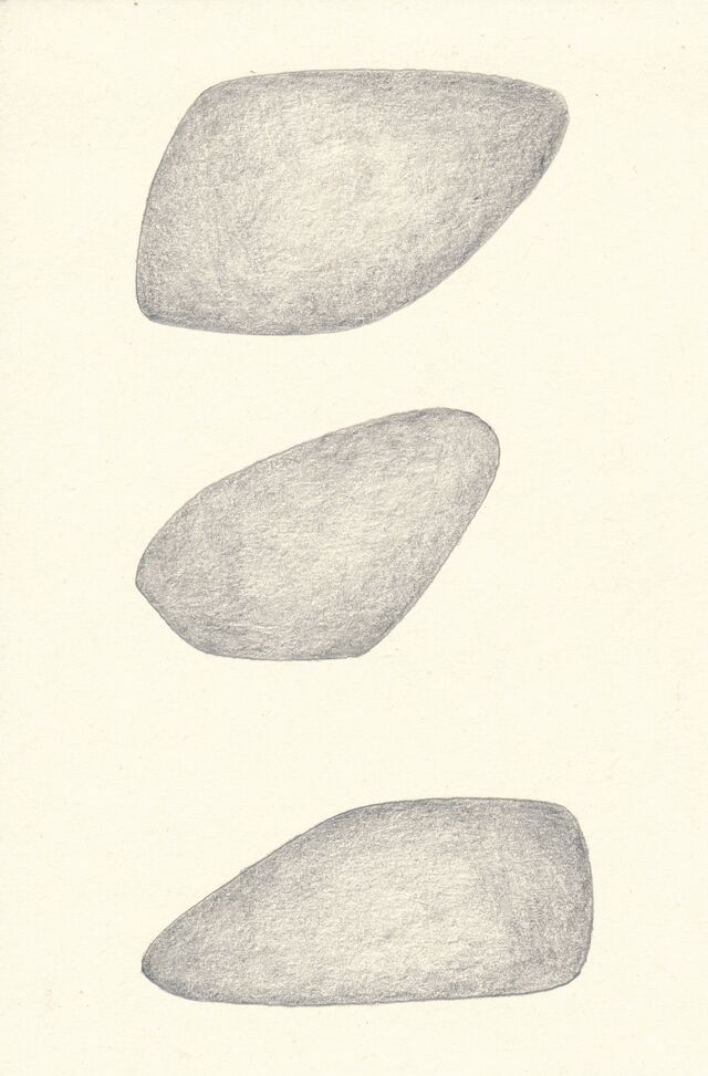 258208-chanoine-trois-pierres-020_trois_pierres.jpg