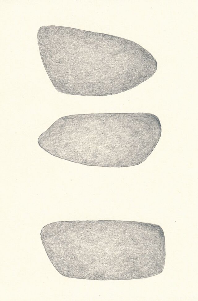 258230-chanoine-trois-pierres-041_trois_pierres.jpg