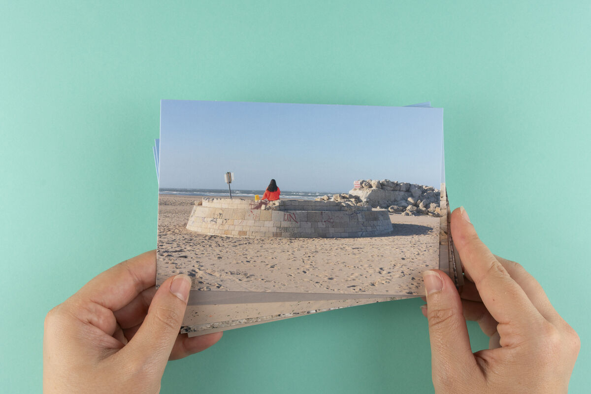 252902-marion-nos-chateaux-de-sable-ne-meurent-pas-avec-l-ete-megalomania_cp-19.jpg