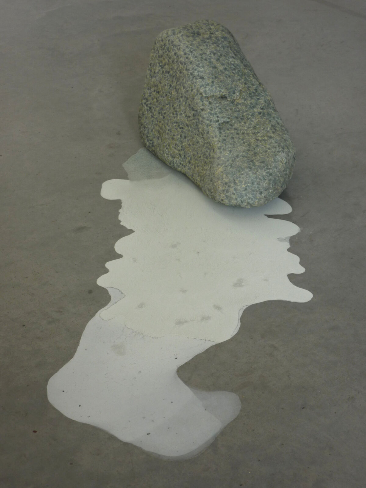 233879-clottes_corpsmineral_4_c03.jpg