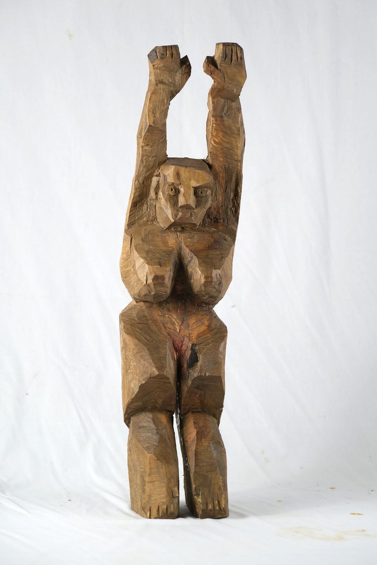 265799-doucet-haut-les-mains-peau-de-lapin-rouge-2024-hautlesmains1.jpg