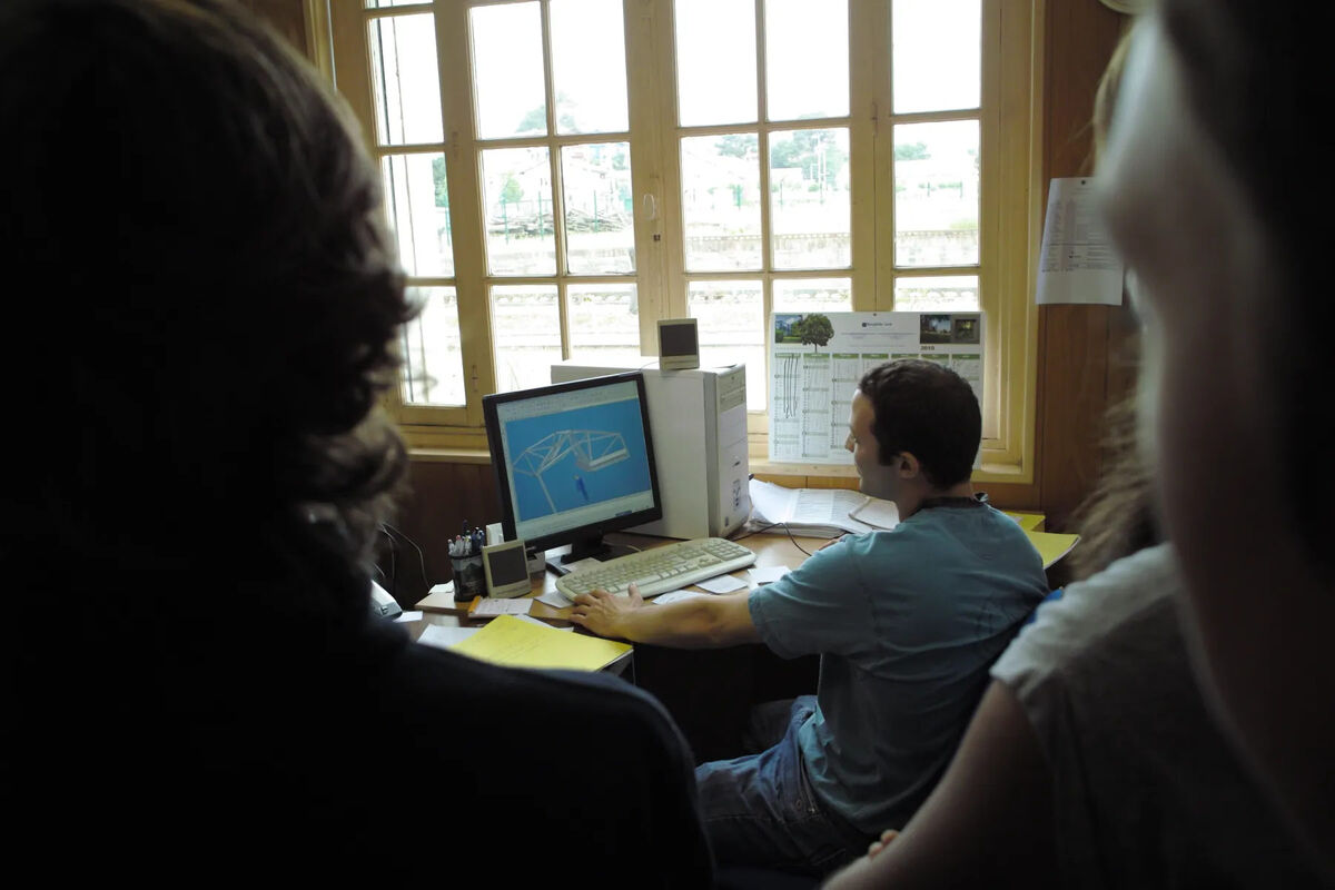 230789-doucet-dynamo-christophe-doucet-2009-1-pour-le-college-de-linxe-3ebba_medium.jpg