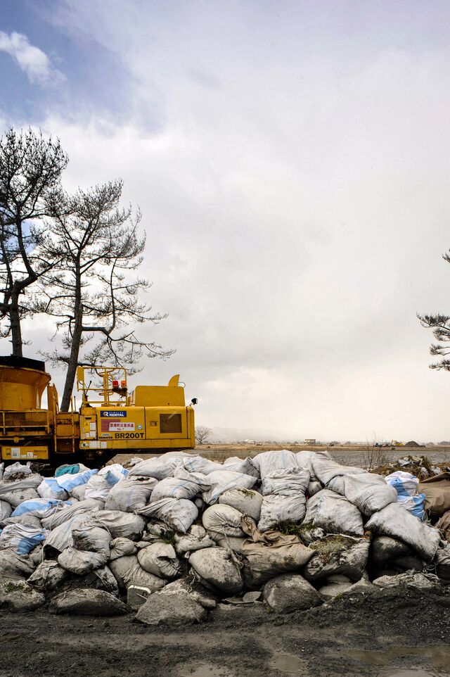 264322-pano_fukushima_tsunami_02.jpg