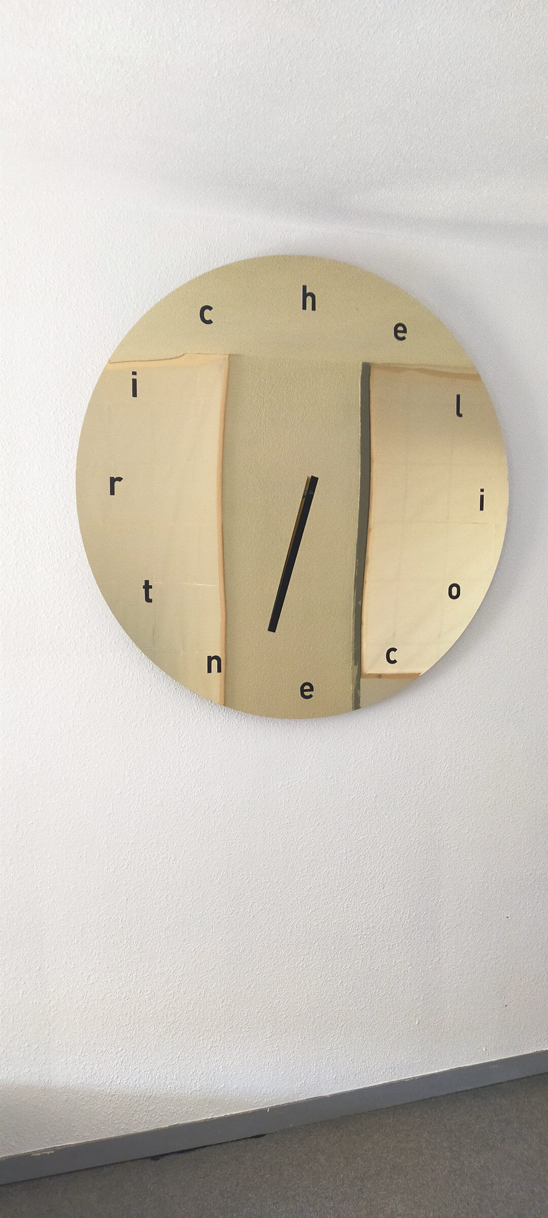 235276-power_heliocentric_o_clock_clock_2.jpg