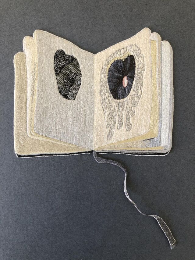 254260-portalis-moleskine-broderie-gmdba-78-002_2020-1_c_mobilier_national.jpg
