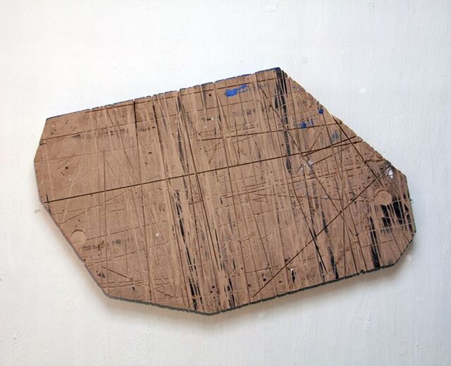 247028-abdi_incises_sans_titre_saint_sebastien_bois_peinture_59_x_73_cm_2011_copie.jpg