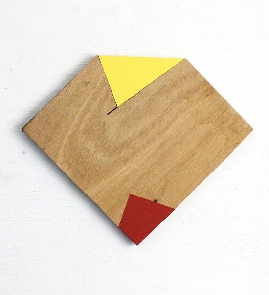 247053-abdi_peintures_sans_titre_bois_de_recuperation_42_x_46_cm_2010_.jpg