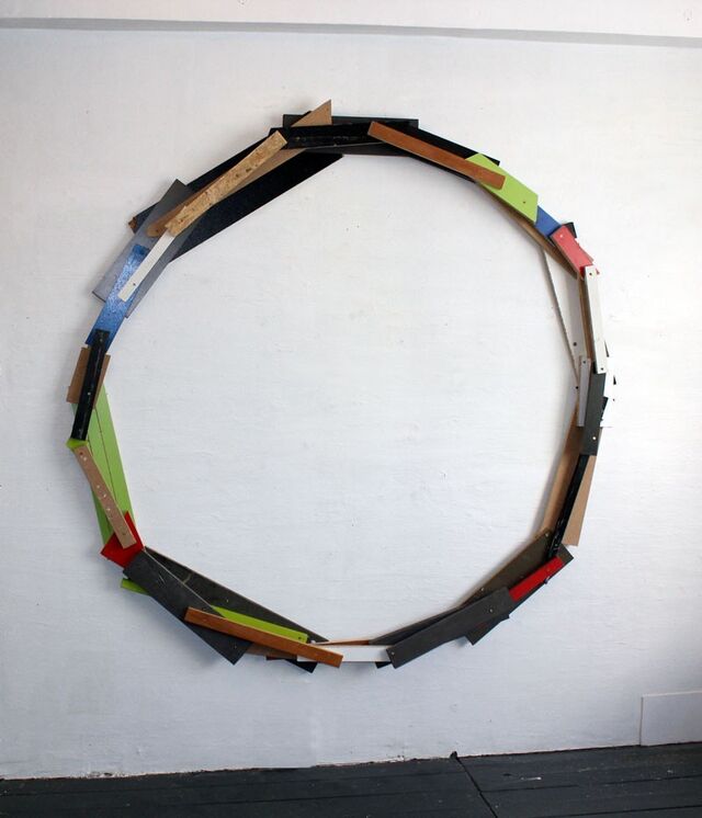247059-abdi_peintures_sans_titre_bois_de_recuperation_diam_200_cm_2010_.jpg