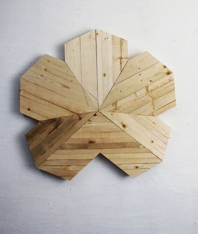 247060-abdi_peintures_sans_titre_bois_de_recuperation_diam__52_cm_2010_.jpg