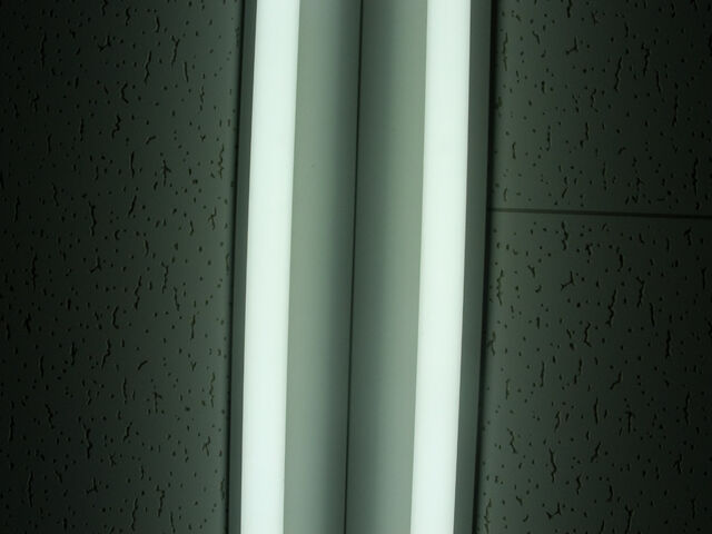 260358-hillairet_neons-013.jpg
