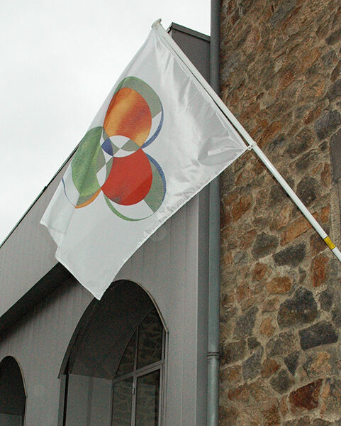218817-jharris_frac-a-limousin_drapeaux-1.jpg