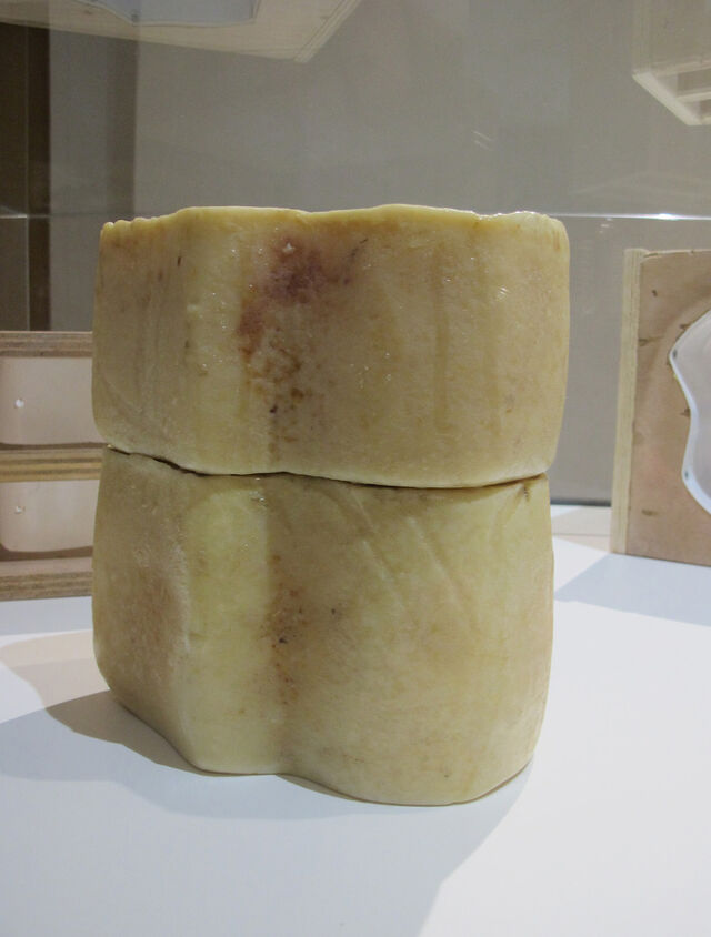 226086-jean-bonichon_au-fil-de-l-eau_nekatoenea_jumeaux_vitrine-3.jpg