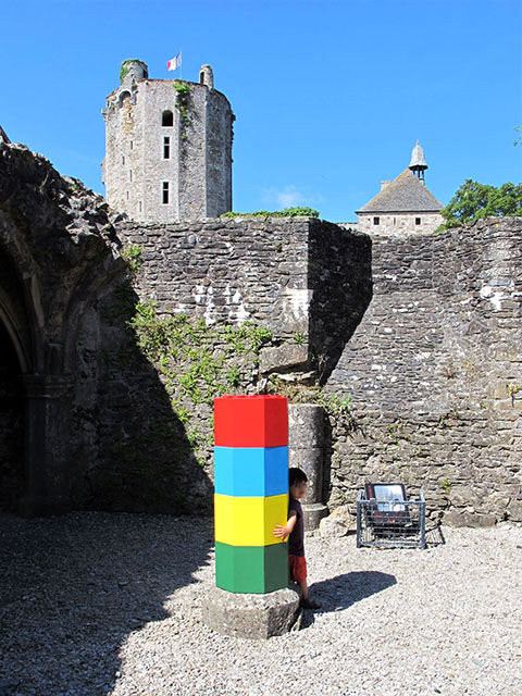 225304-jean-bonichon_legothique_9.jpg