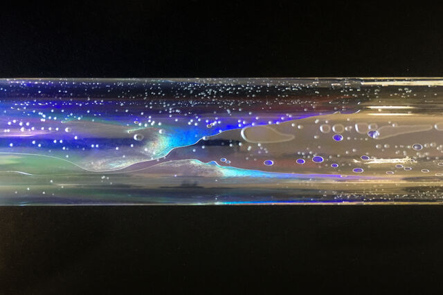 IRIDESCENT/I-RIDE-SCENT