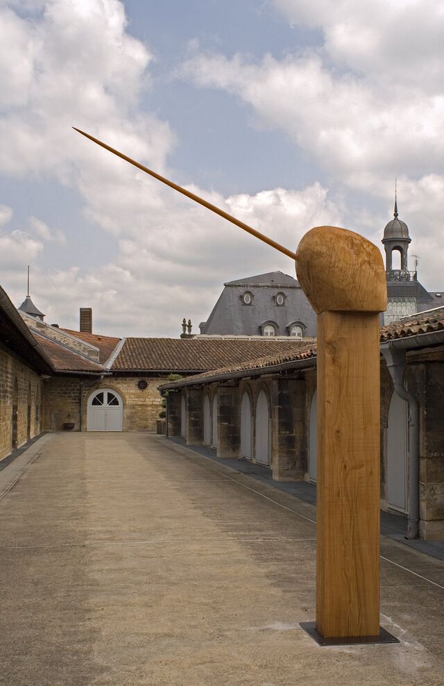 259228-le-deunff-totems-capc-narval.jpg