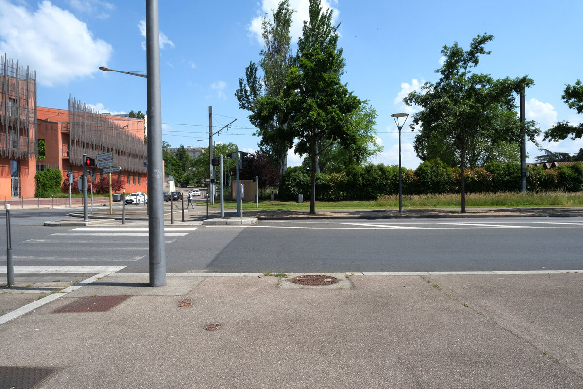 247751-lelong-bancs-publics-dscf1181.jpg