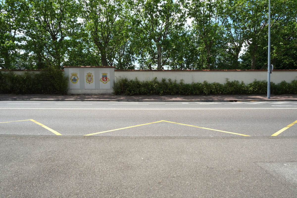 247749-lelong-bancs-publics-dscf1164.jpg