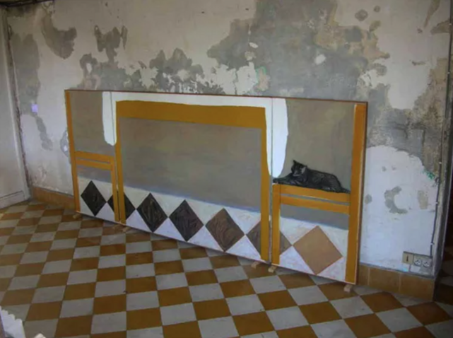 Dans la maison vide