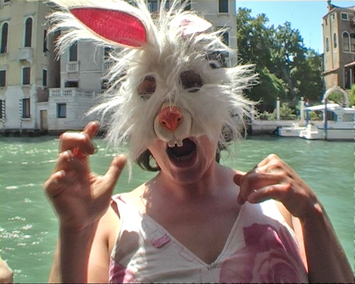 230168-05-009video-ancora02.jpg