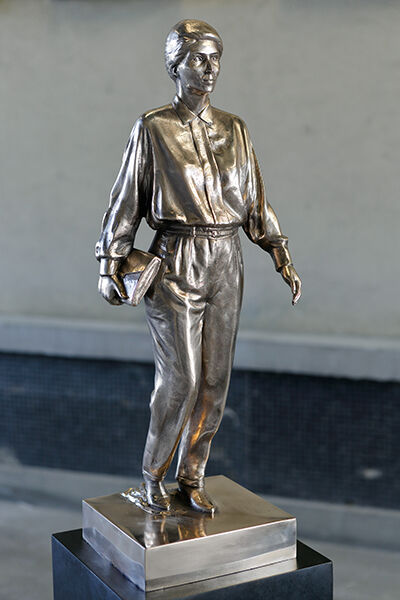 219332-nmilhe-_rl_bronze2.jpg