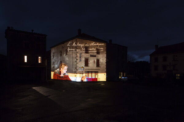 221152-ocrouzel_memoire-place-de-village-issertaux-bd-5670.jpg