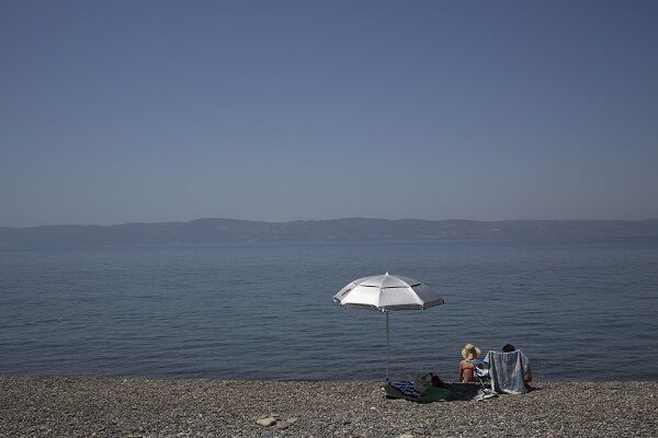 221054-ocrouzel_noborders_memeplage_touristes-plage-9279.jpg
