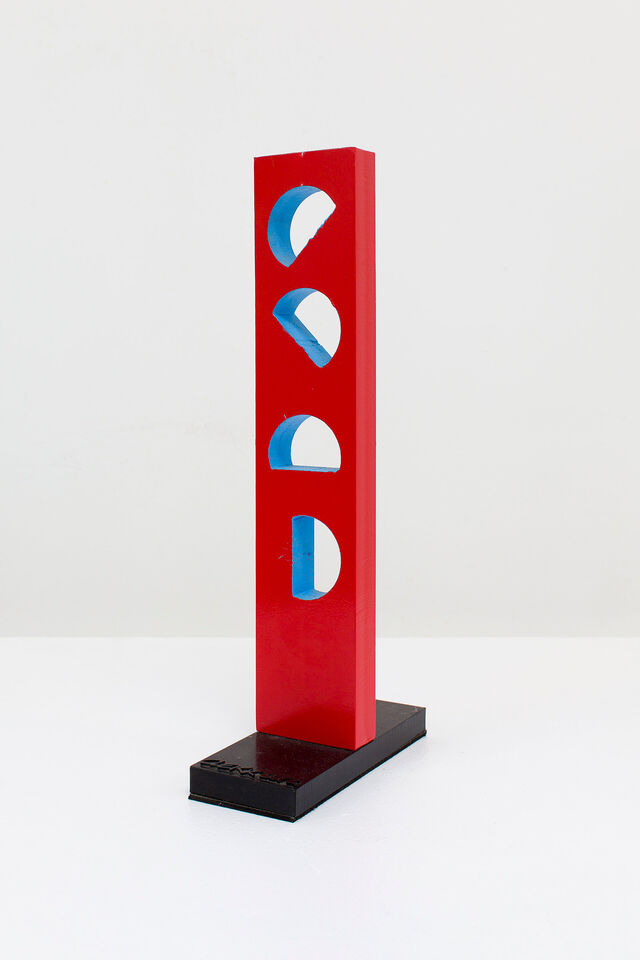 261223-clerk-3_2012_painted_steel_37x7cm.jpg