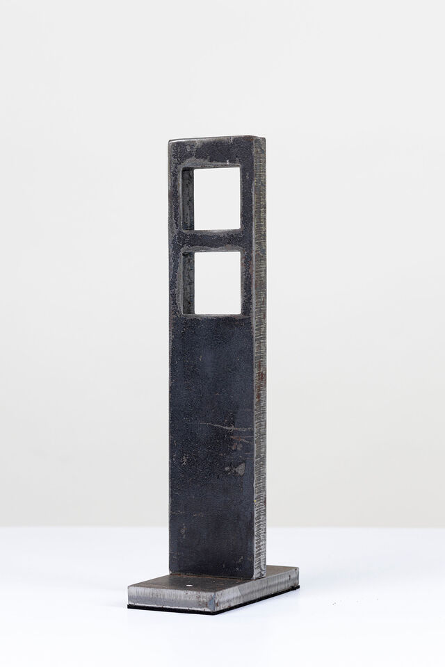 261227-clerk-15-2012_steel_37x7-5x16_5cm.jpg