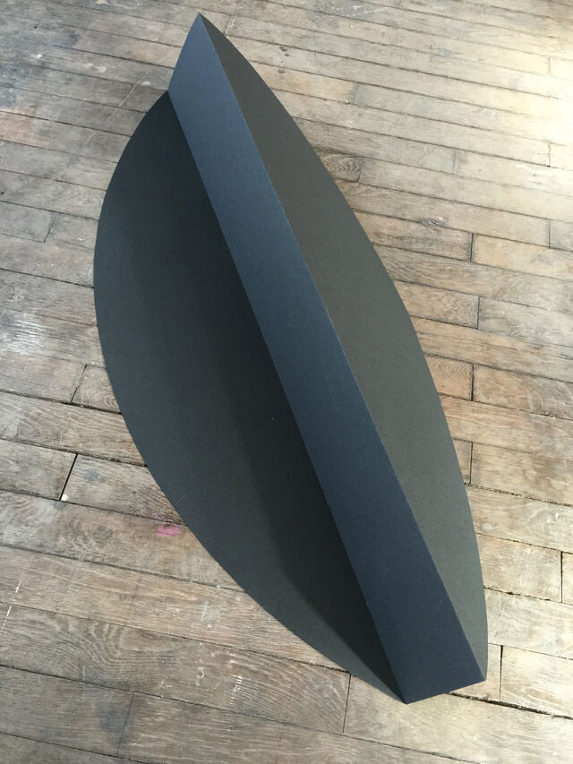232714-radmila-j-dapic_bateau-noir_sol_atelier_2.jpg