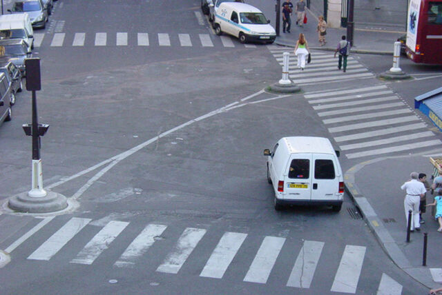 237188-mouron__carrefour1_184433.jpg