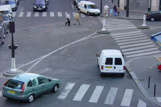 237190-mouron__carrefour1_184503.jpg